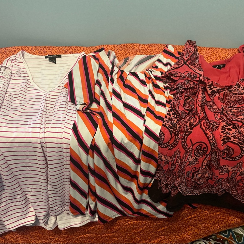 3x tops lot of 3